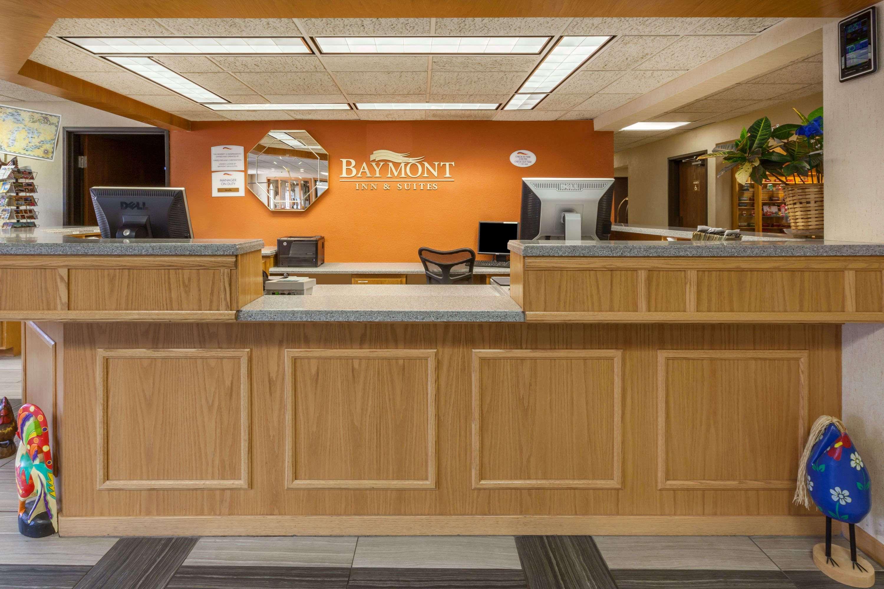 Baymont By Wyndham Midland Motel Bagian luar foto